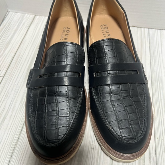 Journee Collection Loafer- size 9 black - Picture 4 of 9